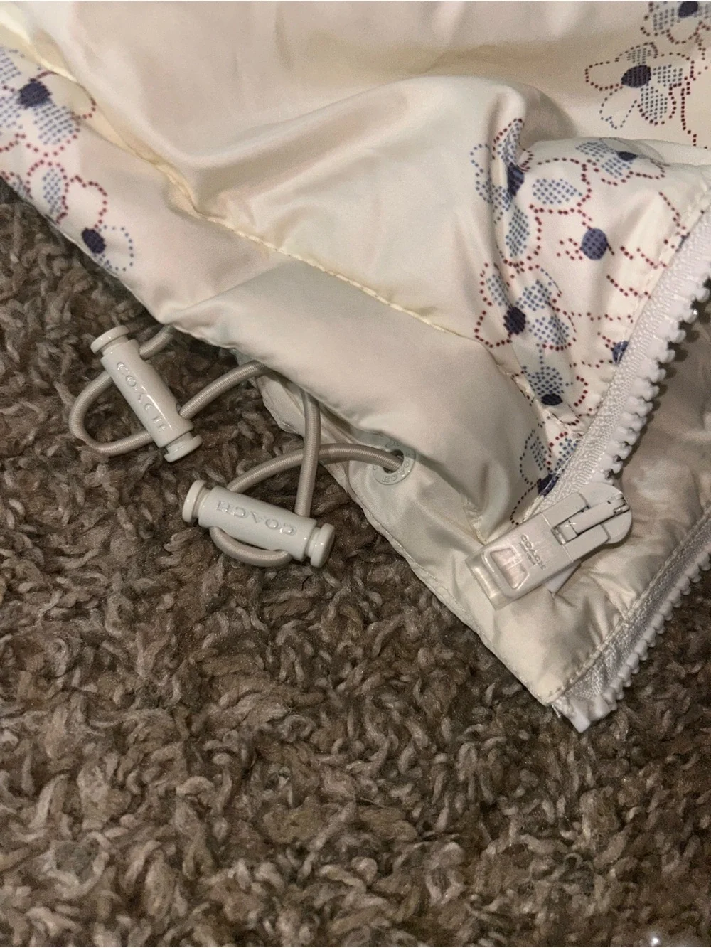 NWOT! Coach Off- White Floral Bow Print Puffer Jacket with Hood size S